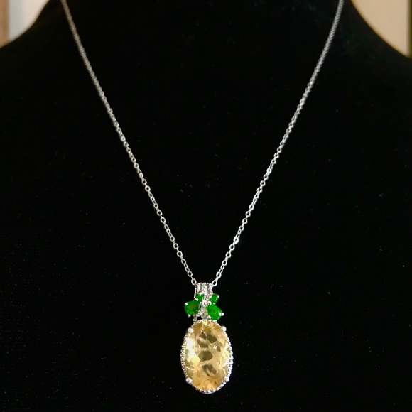 New!π Gemstone Pineapple Necklace - Picture 2 of 5